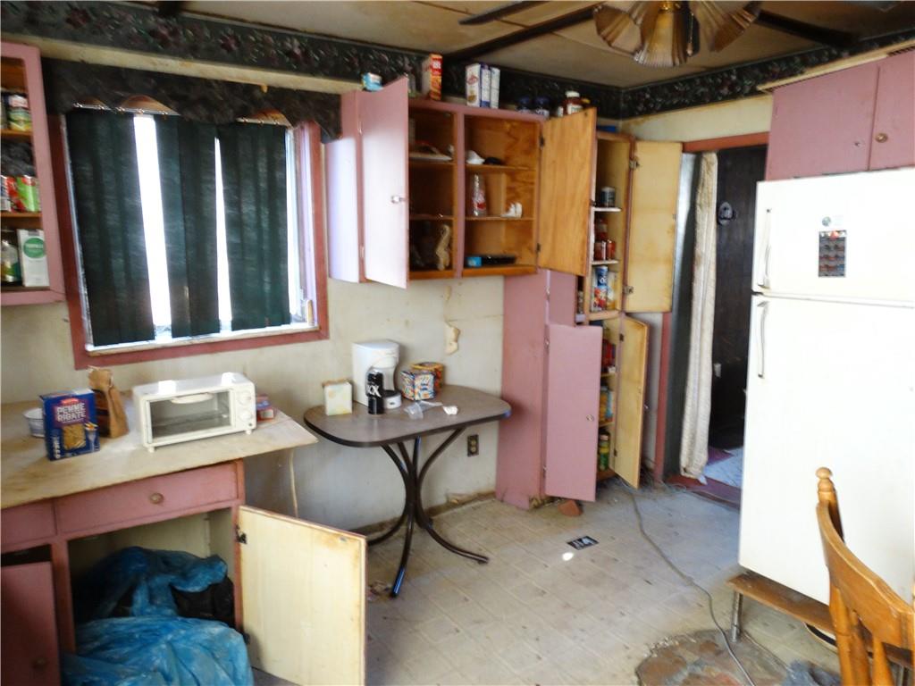 113 Clay Way McKees Rocks, PA 15136 - Photo 7 of 11