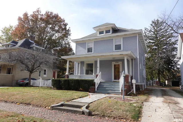 $149,900 | 404 Jefferson Street, Galesburg, IL 61401