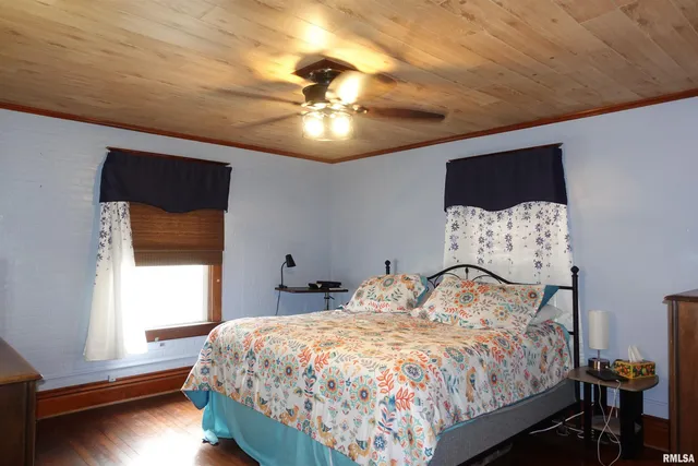 $149,900 | 404 Jefferson Street, Galesburg, IL 61401