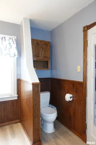 $149,900 | 404 Jefferson Street, Galesburg, IL 61401