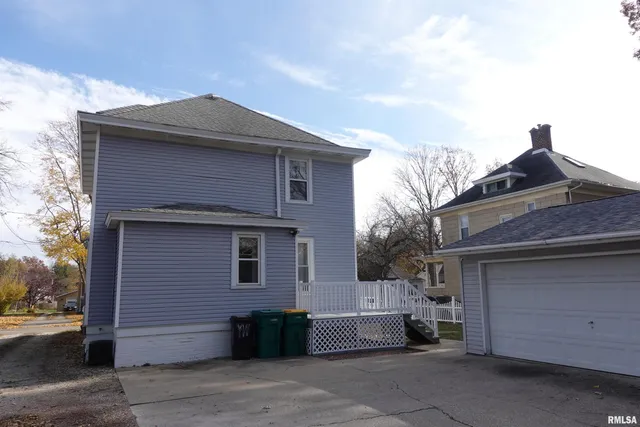 $149,900 | 404 Jefferson Street, Galesburg, IL 61401