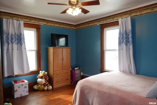 $149,900 | 404 Jefferson Street, Galesburg, IL 61401