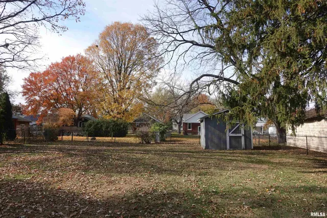 $149,900 | 404 Jefferson Street, Galesburg, IL 61401