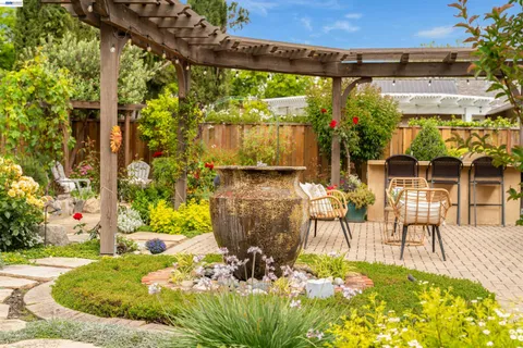 $1,898,000 | 5481 Greenfield Way, Pleasanton, CA 94566