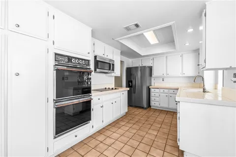 $1,355,000 | 3462 Windsor Court, Costa Mesa, CA 92626