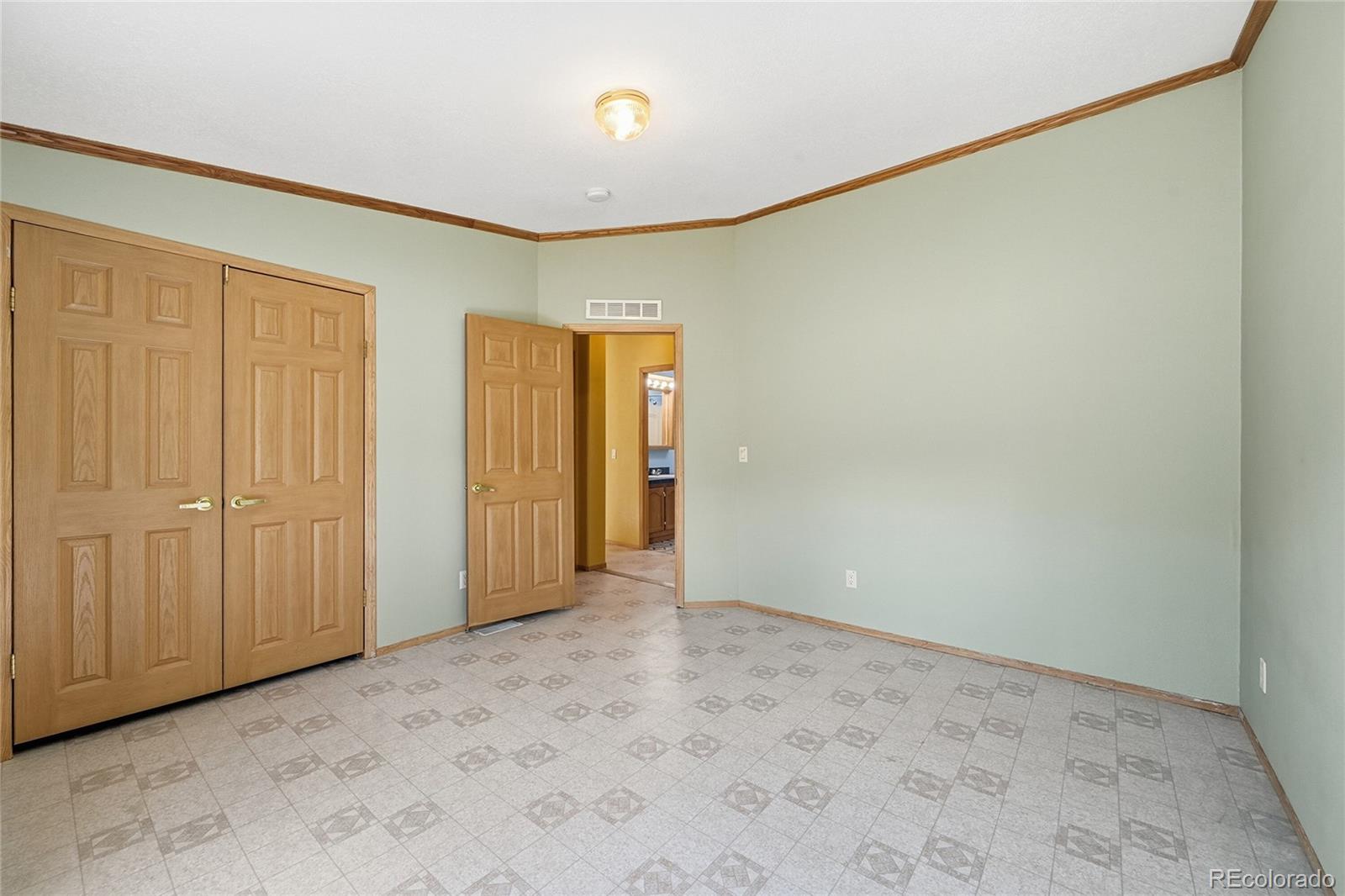 4441 Goldenburg Canyon Road Hartsel, CO 80449 - Photo 29 of 48 an empty room with a natural light