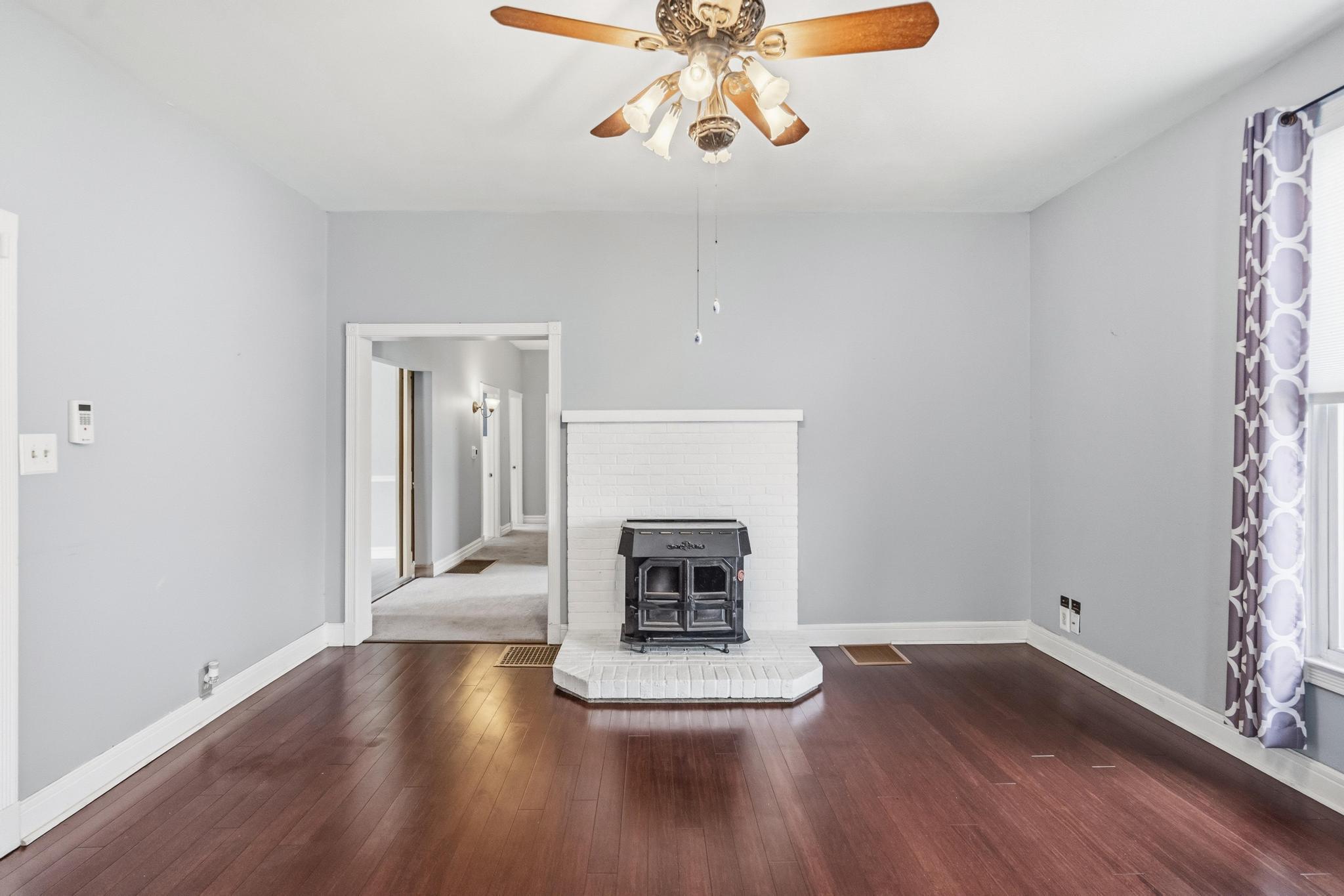 1160 Old State Road Covington, KY 41011 - Photo 4 of 31 DSC01771