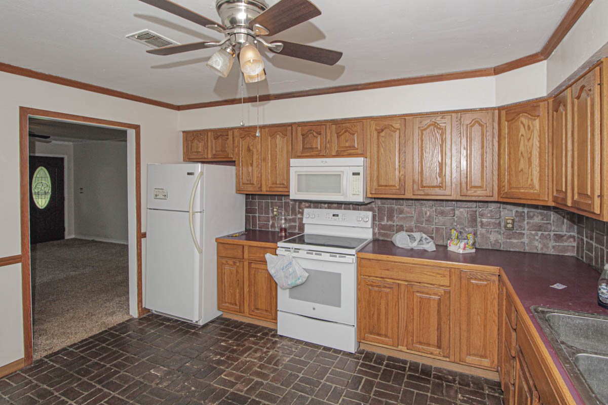 899 J Hickman Road Livingston, TX 77351 - Photo 31 of 48