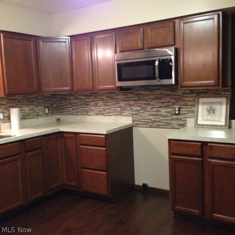 654 Dolton Road Akron, OH 44312 - Photo 5 of 25 Gallery Image 5