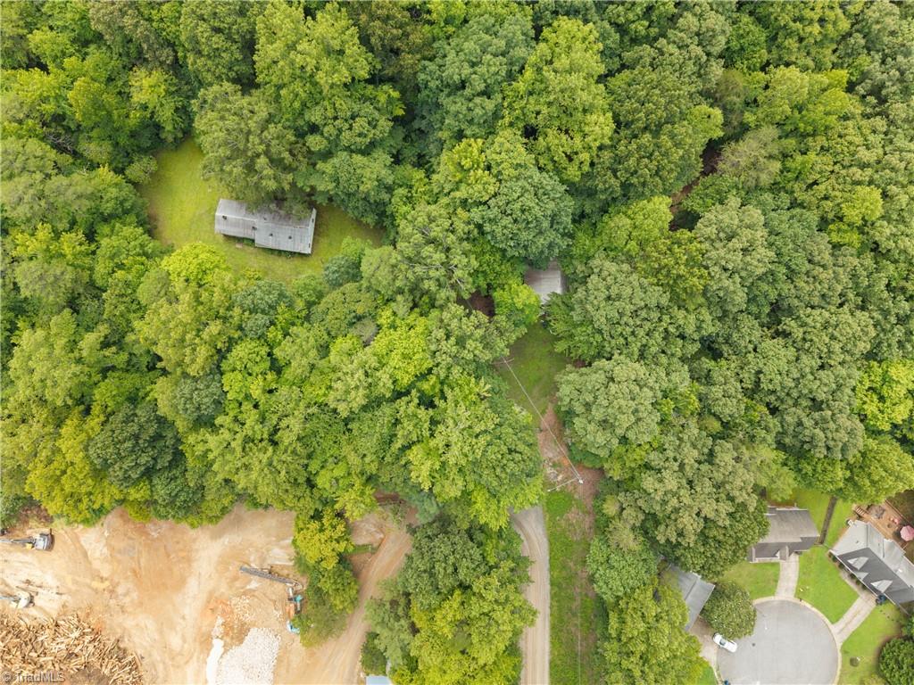 955 Valleystream Road Winston-Salem, NC 27104 - Photo 2 of 19 Gallery Image 2