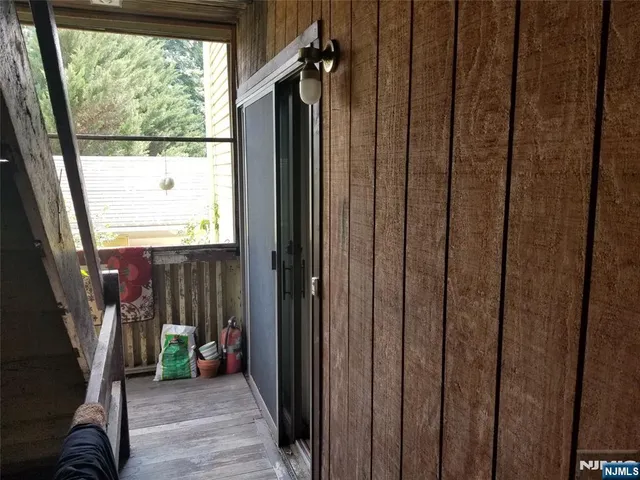 $2,600 | 36 Glenwild Avenue, Unit 1, Bloomingdale, NJ 07403