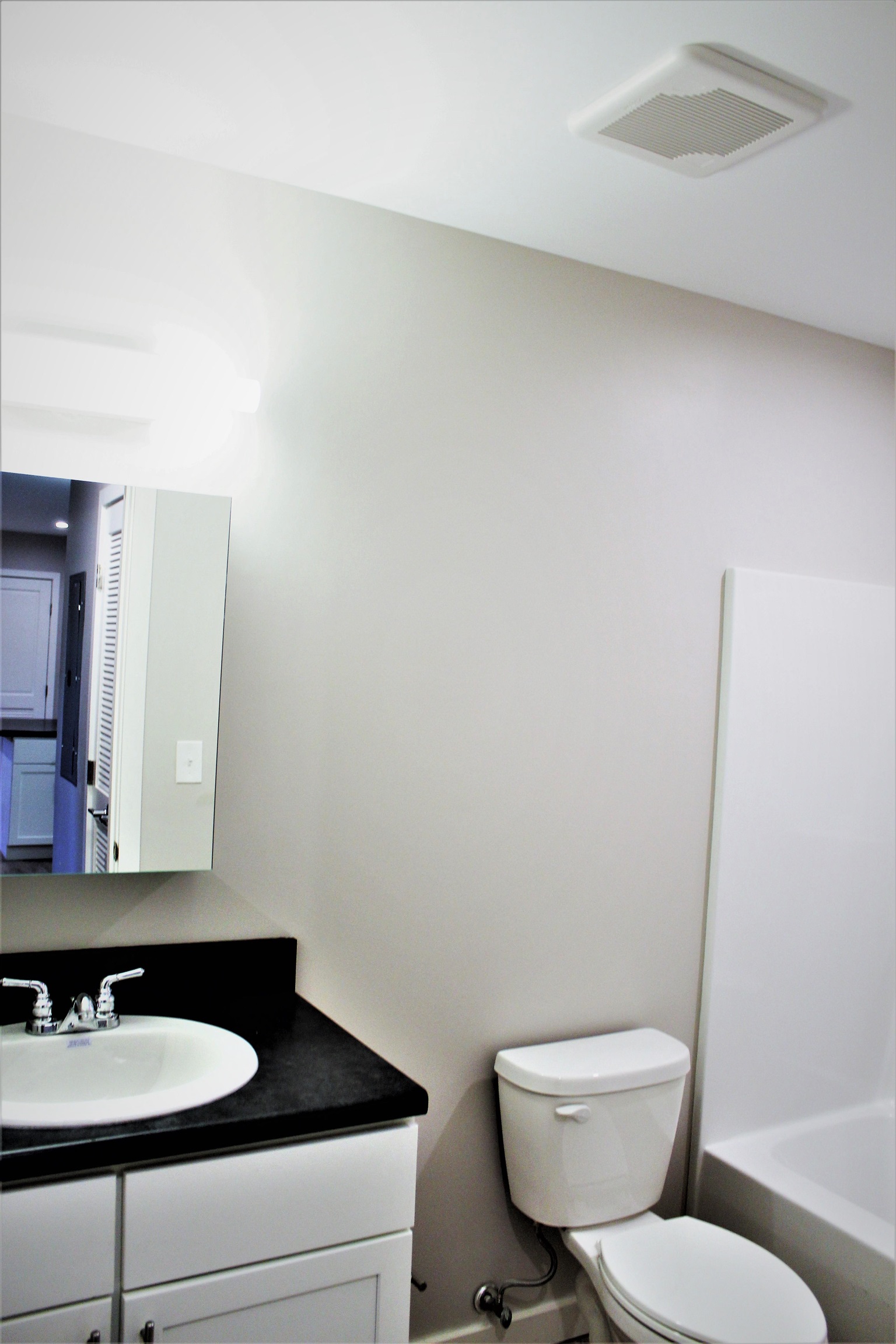 540 Chestnut Street, Unit 3 Manchester, NH 03101 - Photo 3 of 9