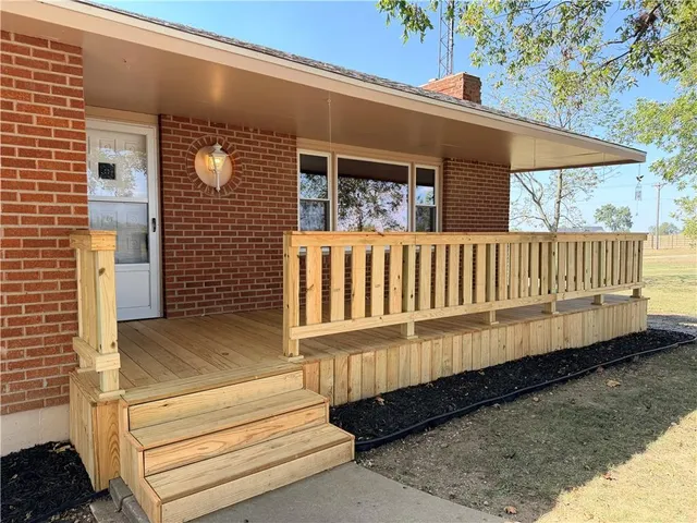 $322,500 | 10002 Northwest County Road 2002, Amoret, MO 64722