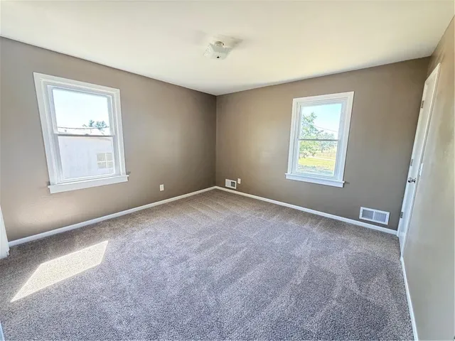 $322,500 | 10002 Northwest County Road 2002, Amoret, MO 64722