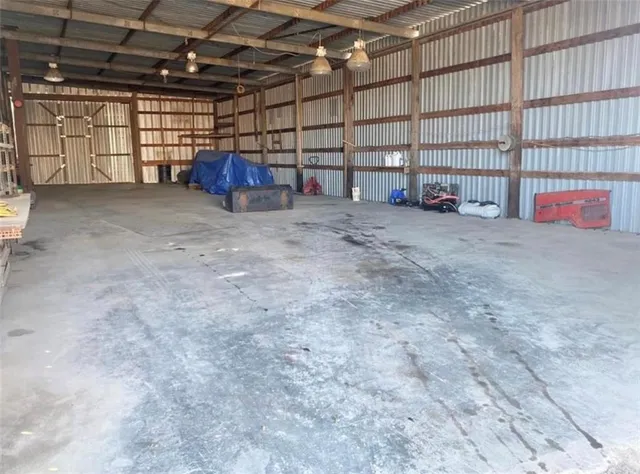 $322,500 | 10002 Northwest County Road 2002, Amoret, MO 64722