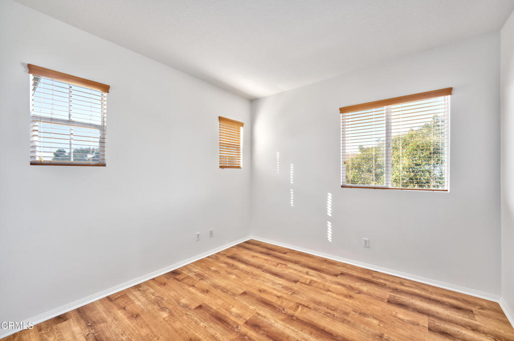 428 Lakeview Court Oxnard, CA 93036 - Photo 16 of 21 Bedroom-3