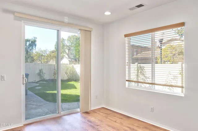 $4,200 | 428 Lakeview Court, Oxnard, CA 93036