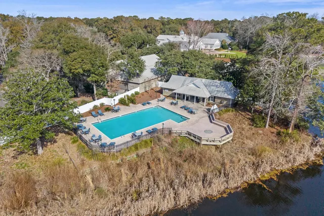 $324,900 | 200 Stillwood Drive, Unit 2, Pawleys Island, SC 29585