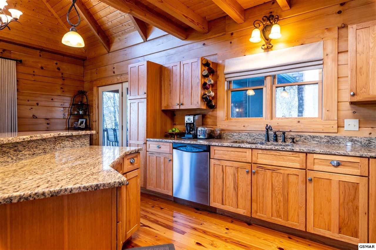 299 Mountain Ridge Way Walland, TN 37886 - Photo 13 of 36 Gallery Image 13