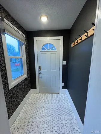 $1,900 | 115 West 6th Street, O'Fallon, IL 62269