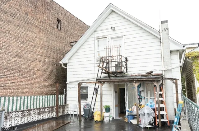 $675,000 | 643 Elizabeth Avenue, Elizabeth Port, NJ 07206