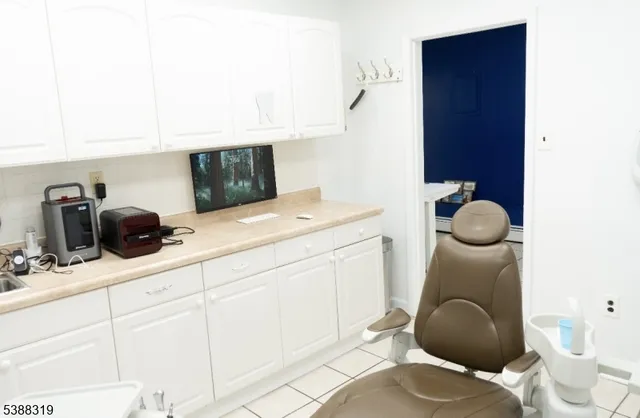 $675,000 | 643 Elizabeth Avenue, Elizabeth Port, NJ 07206