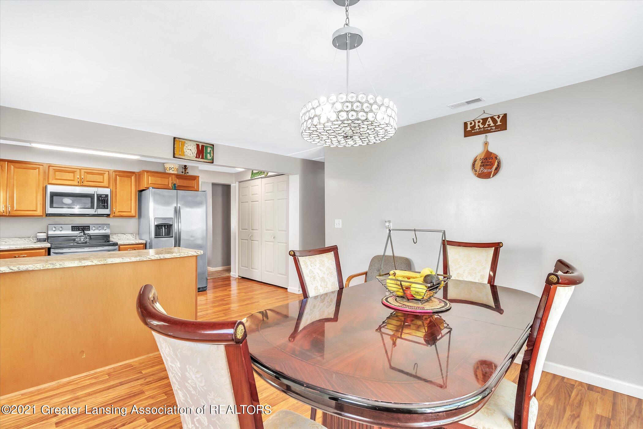 1021 Westfield Road Lansing, MI 48917 - Photo 16 of 42 16-1021-Westfield-Rd-WindowStill-Real-Es