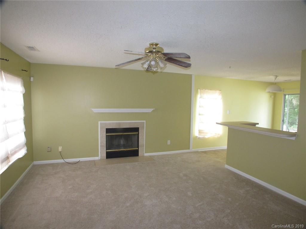 2212 Pimpernel Road Charlotte, NC 28213 - Photo 2 of 19