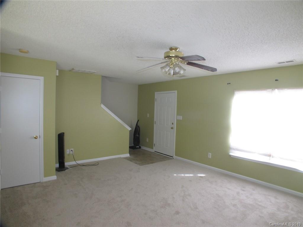2212 Pimpernel Road Charlotte, NC 28213 - Photo 3 of 19