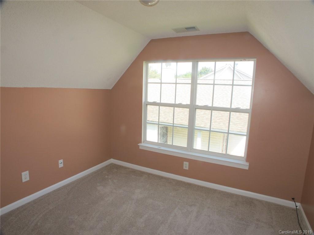 2212 Pimpernel Road Charlotte, NC 28213 - Photo 6 of 19