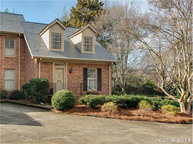 905 Bromley Road Charlotte, NC 28207 - Photo 1 of 16 Gallery Image 1