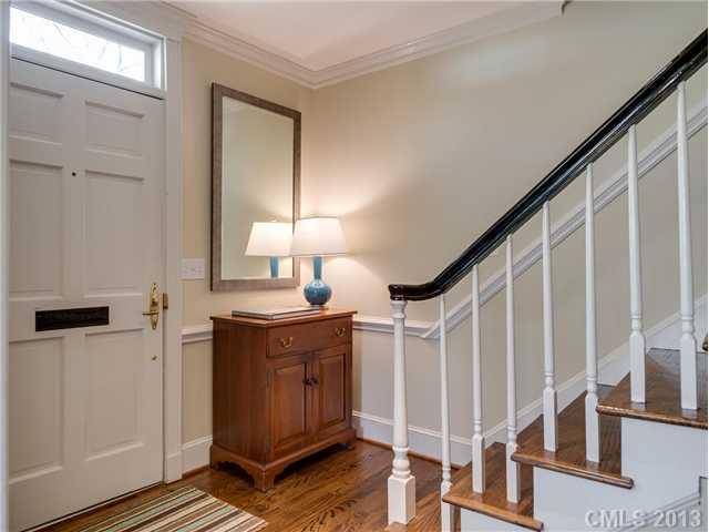 905 Bromley Road Charlotte, NC 28207 - Photo 2 of 16 Gallery Image 2