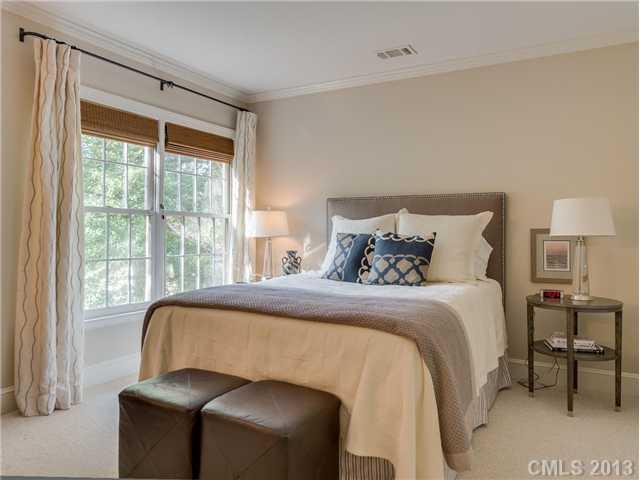 905 Bromley Road Charlotte, NC 28207 - Photo 11 of 16 Gallery Image 11