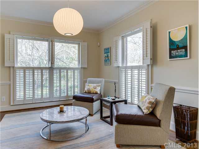 905 Bromley Road Charlotte, NC 28207 - Photo 3 of 16 Gallery Image 3