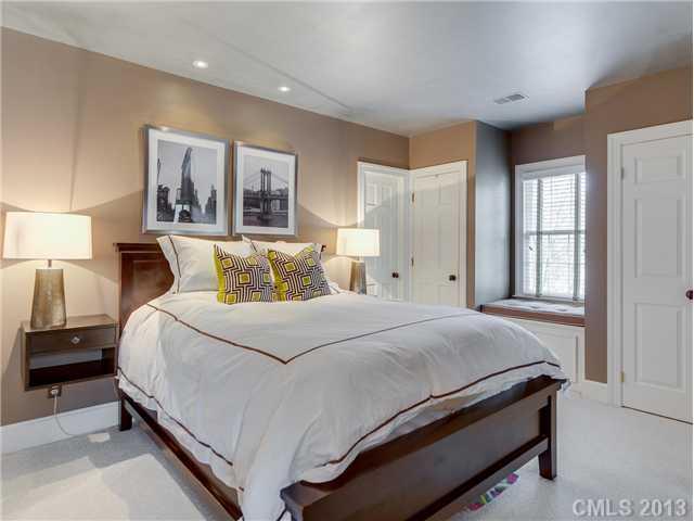 905 Bromley Road Charlotte, NC 28207 - Photo 9 of 16 Gallery Image 9