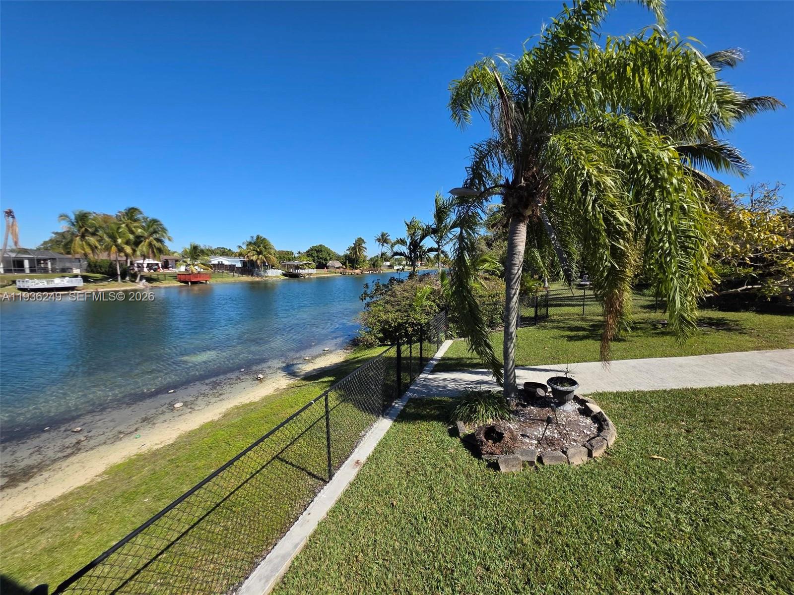 14545 Southwest 75th Street Miami, FL 33183 - Photo 7 of 47