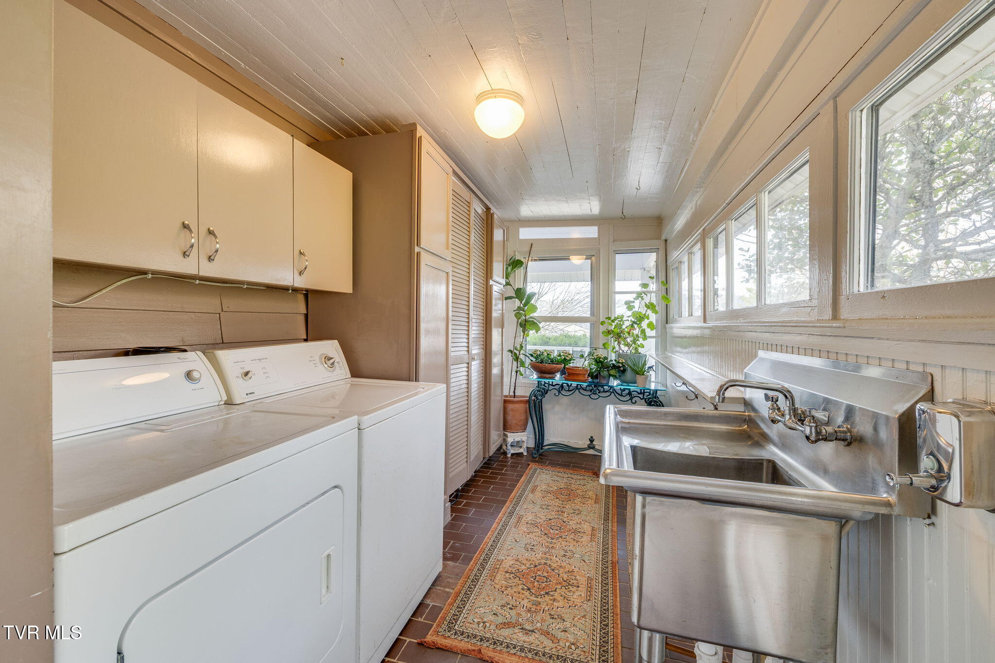 341 Locust Gap Road Mountain City, TN 37683 - Photo 23 of 31 022