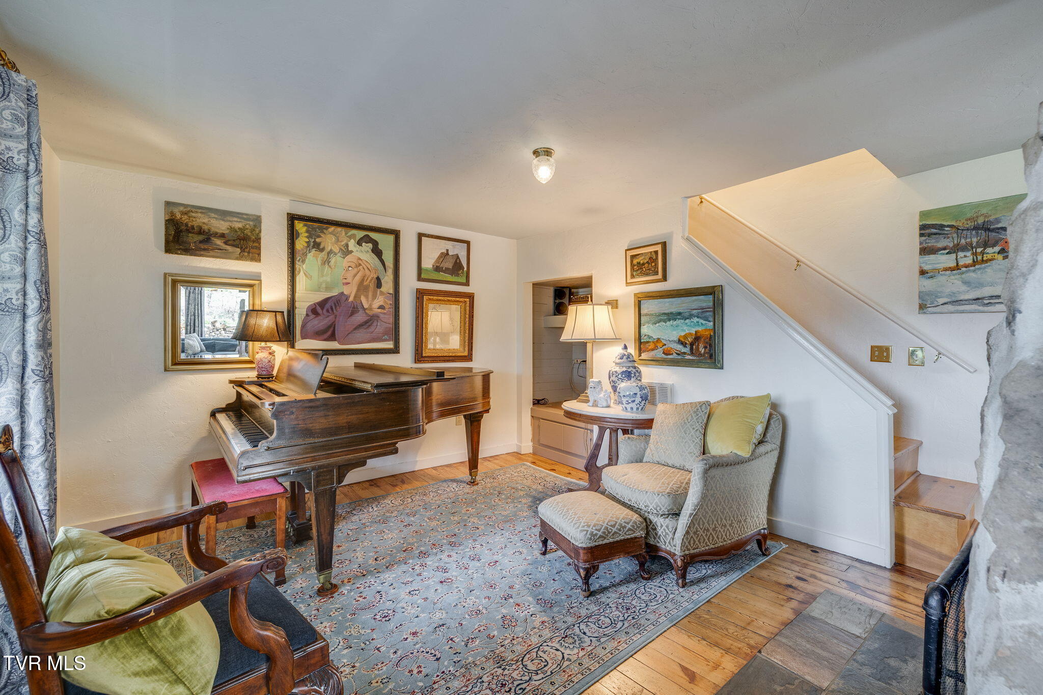 341 Locust Gap Road Mountain City, TN 37683 - Photo 10 of 31 006