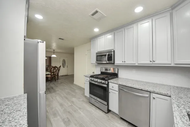 $2,100 | 6324 Bramley Drive, Pasadena, TX 77503