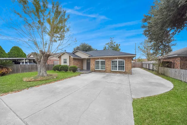 $2,100 | 6324 Bramley Drive, Pasadena, TX 77503