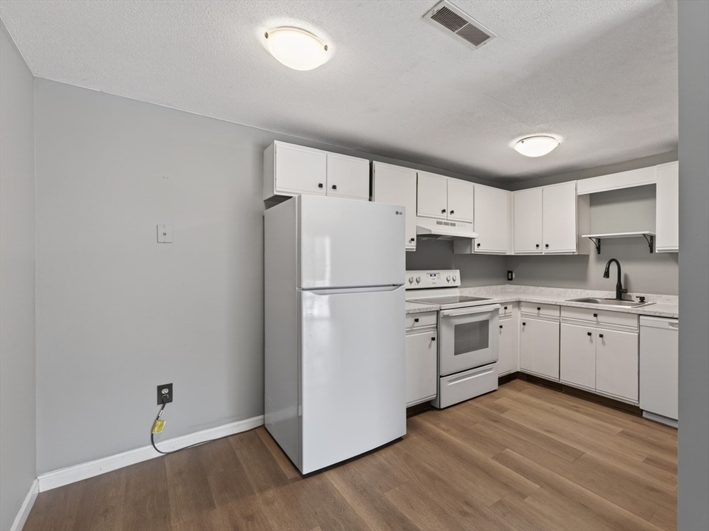 1575 Braley Road, Unit 28 New Bedford, MA 02745 - Photo 14 of 26