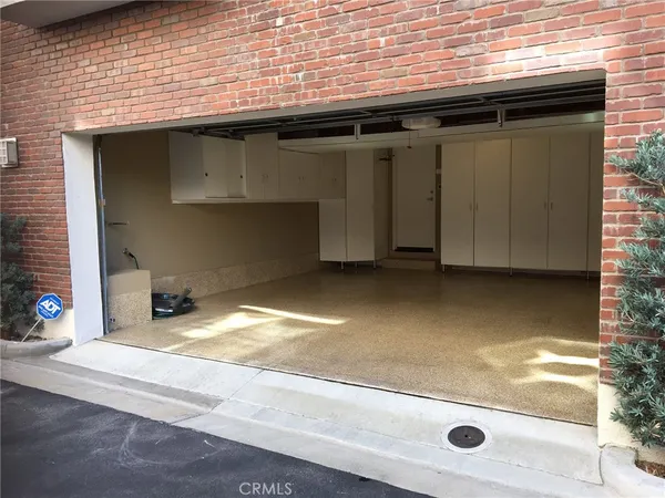 $3,600 | 670 West 1st Street, Claremont, CA 91711