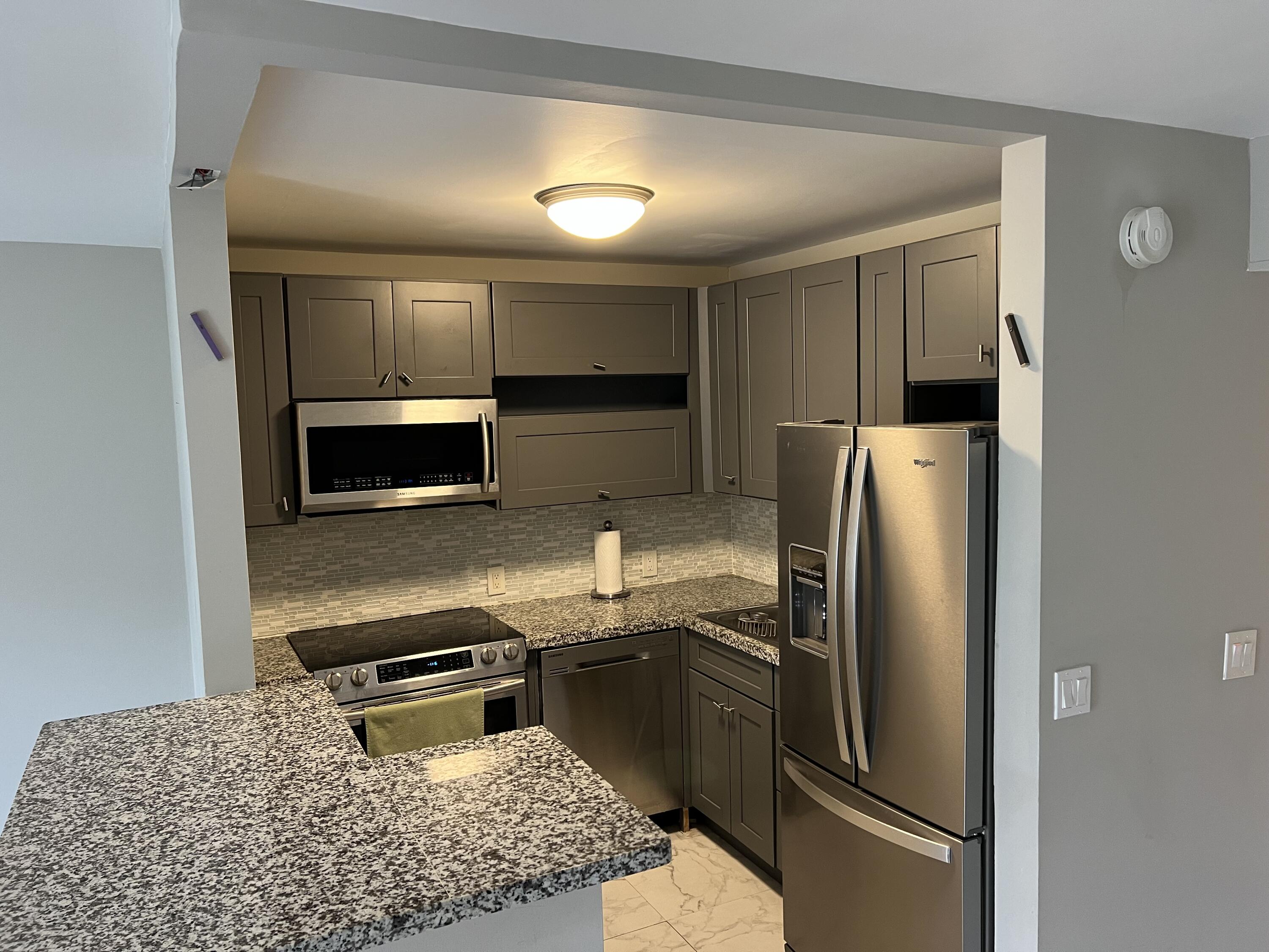 133 Dorset D Boca Raton, FL 33434 - Photo 4 of 8 IMG_1688