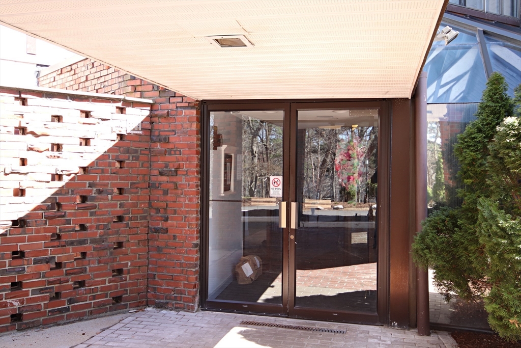 9 Broadway, Unit 222 Saugus, MA 01906 - Photo 2 of 30