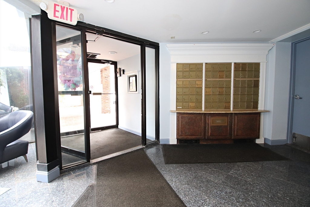 9 Broadway, Unit 222 Saugus, MA 01906 - Photo 4 of 30