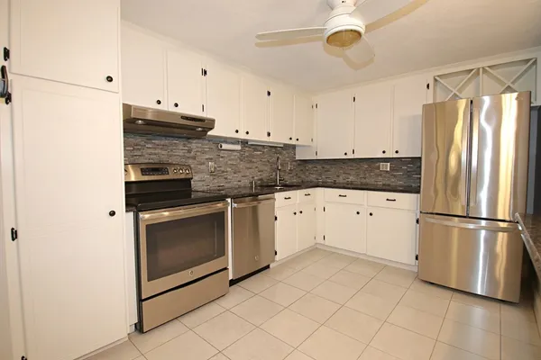 $369,900 | 9 Broadway, Unit 222, Saugus, MA 01906