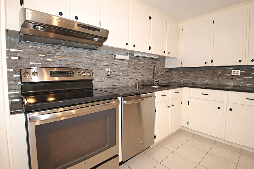 9 Broadway, Unit 222 Saugus, MA 01906 - Photo 10 of 30