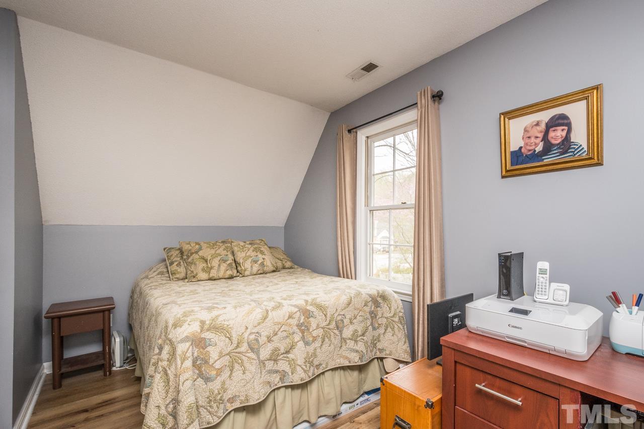 8217 Round Oak Road Raleigh, NC 27616 - Photo 18 of 20 Gallery Image 18
