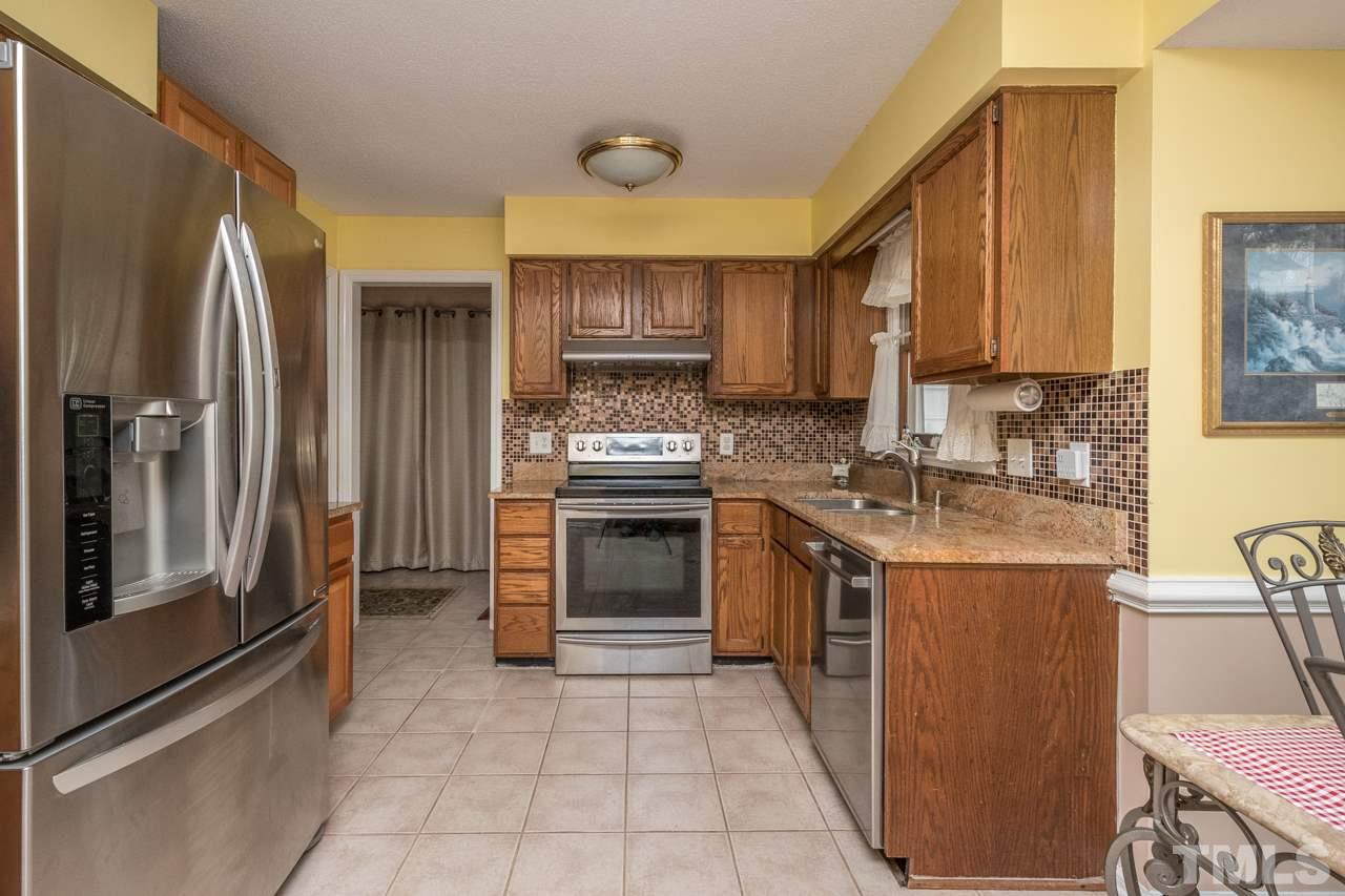 8217 Round Oak Road Raleigh, NC 27616 - Photo 6 of 20 Gallery Image 6