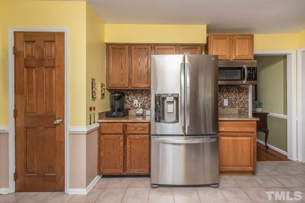 8217 Round Oak Road Raleigh, NC 27616 - Photo 9 of 20 Gallery Image 9